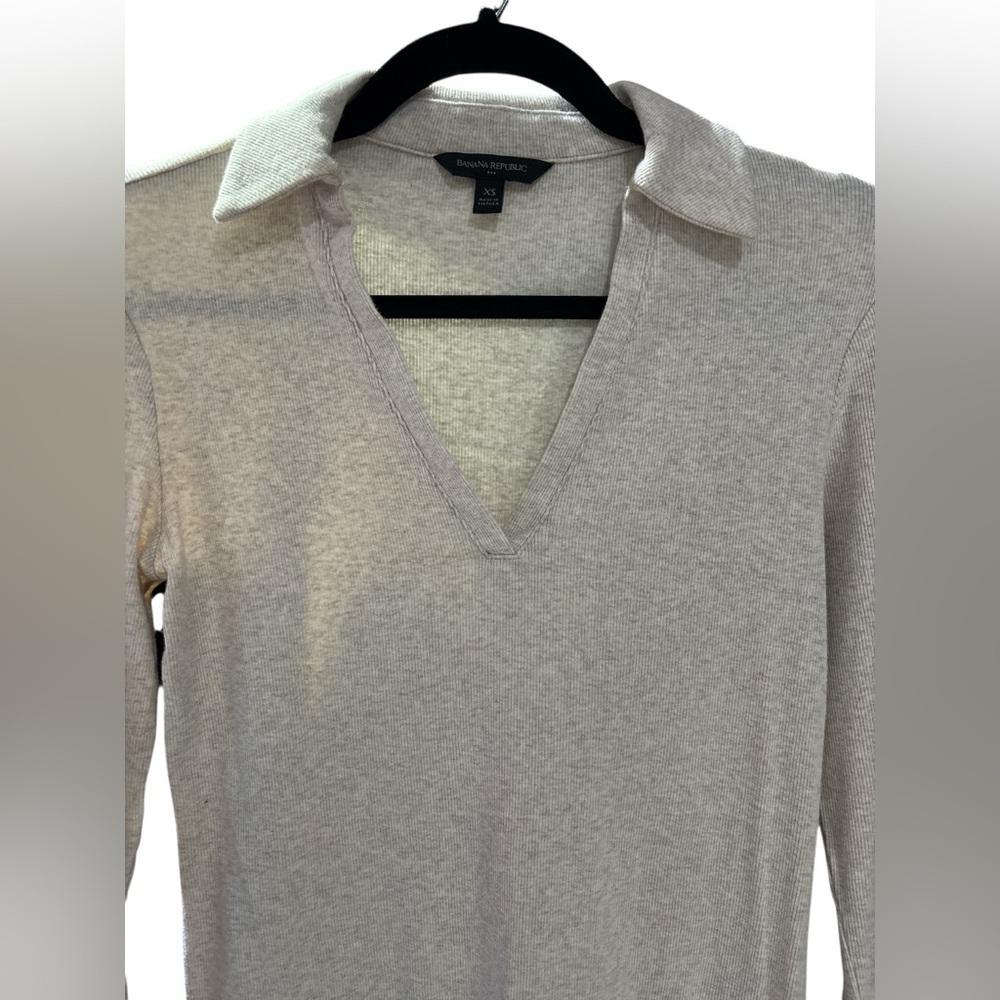 Banana Republic Cream Sweater NWOT - Picture 3 of 4